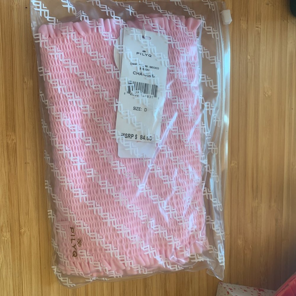 PILYQ Champagne Pink Smocked Bandeau Bikini Top Small NWT - Picture 3 of 3